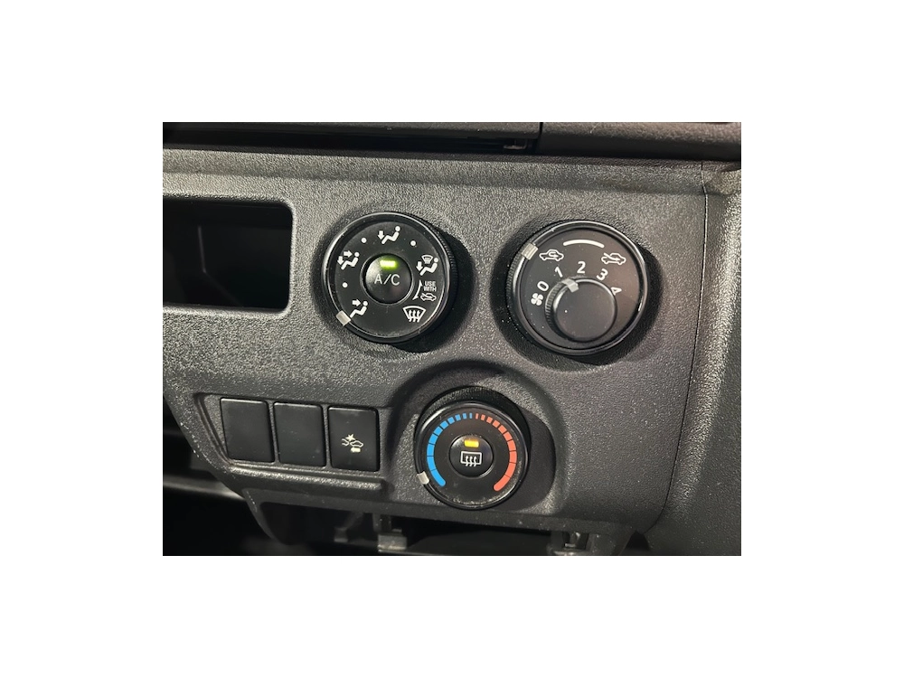 2019 Toyota Hiace = FULL TIME 4WD _ SUPER LOW 92kms =