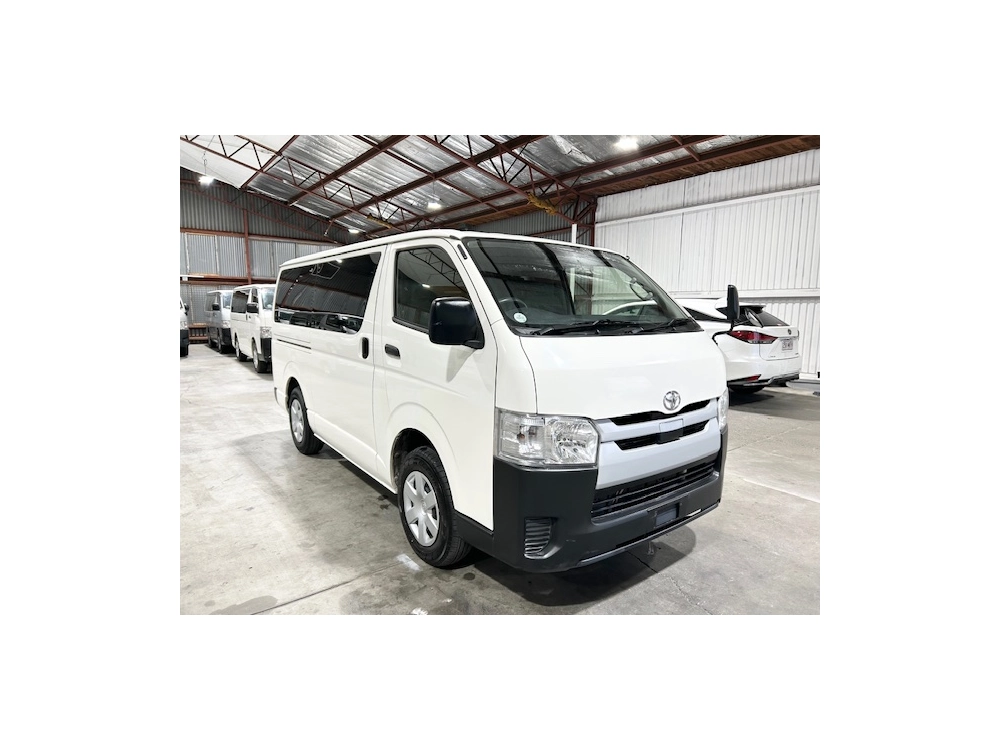 2019 Toyota Hiace = FULL TIME 4WD _ FREE CAR PLAY =