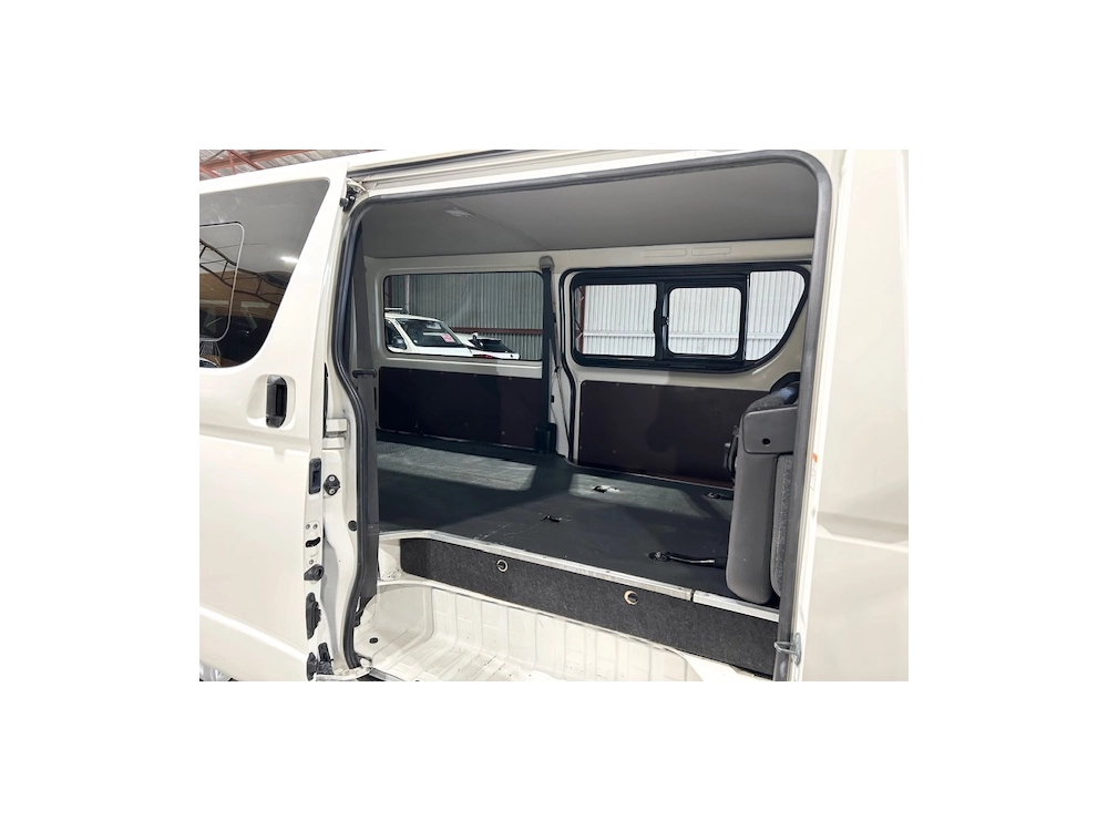 2018 Toyota Hiace **GL PACKAGE** $3900 REDUCED $$