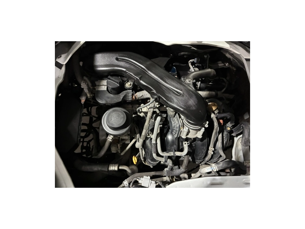 2020 Toyota Hiace = DUAL AIRBAGS = 