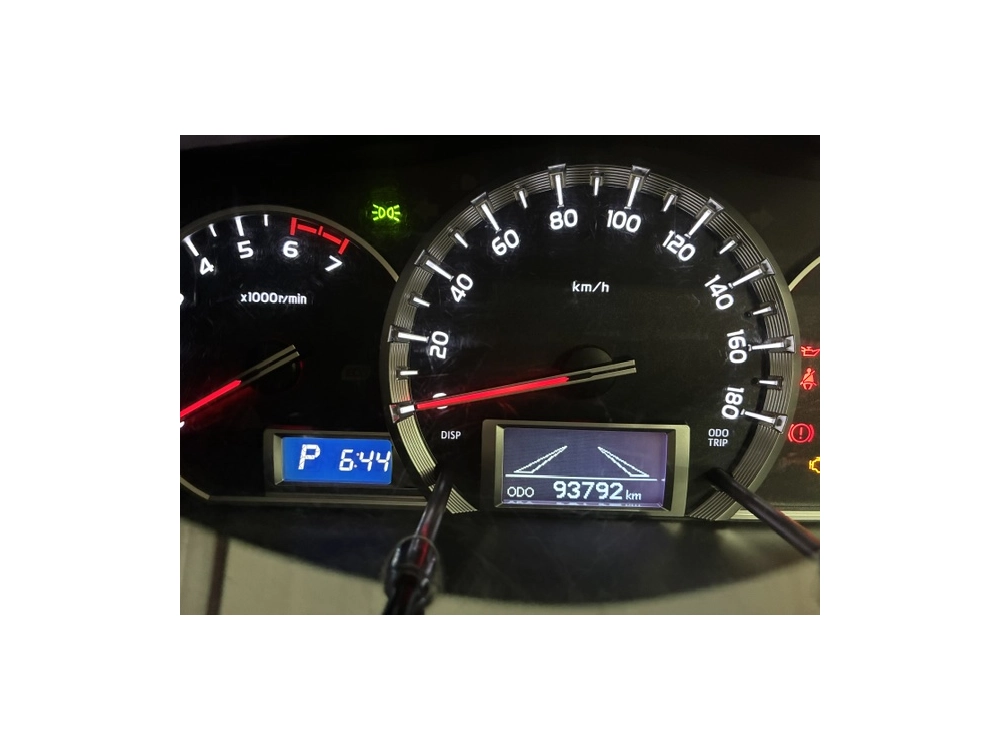 2020 Toyota Hiace = DUAL AIRBAGS = 