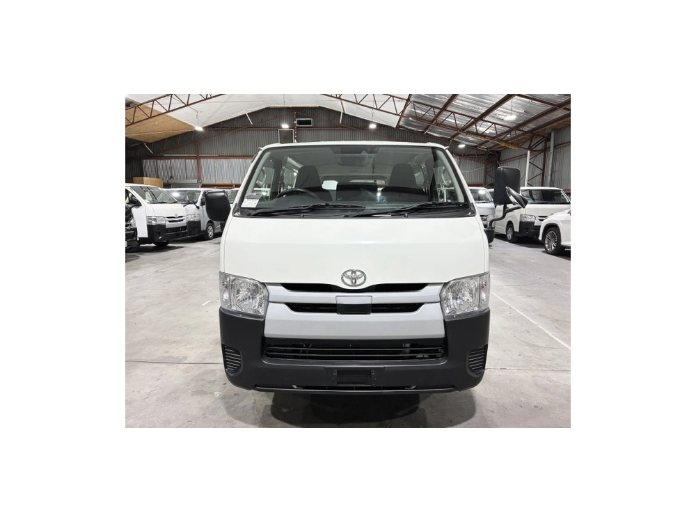 2020 Toyota Hiace = DUAL AIRBAGS = 
