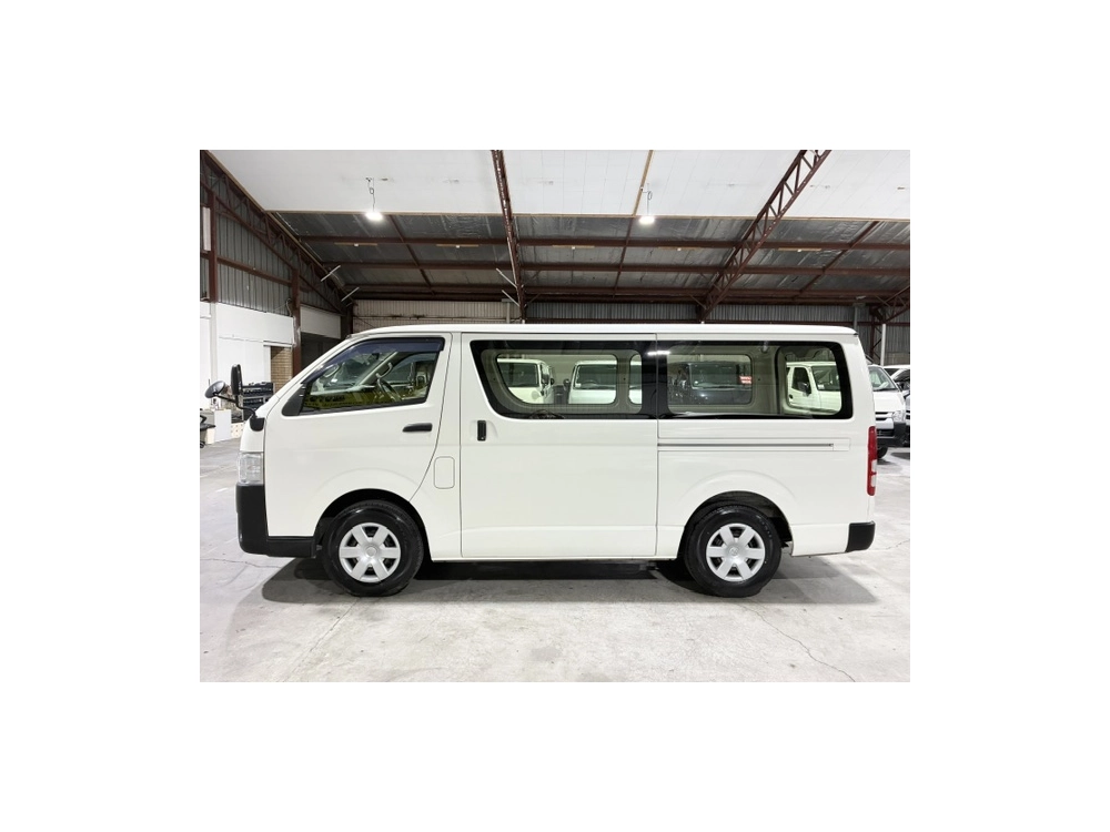 2020 Toyota Hiace = DUAL AIRBAGS = 