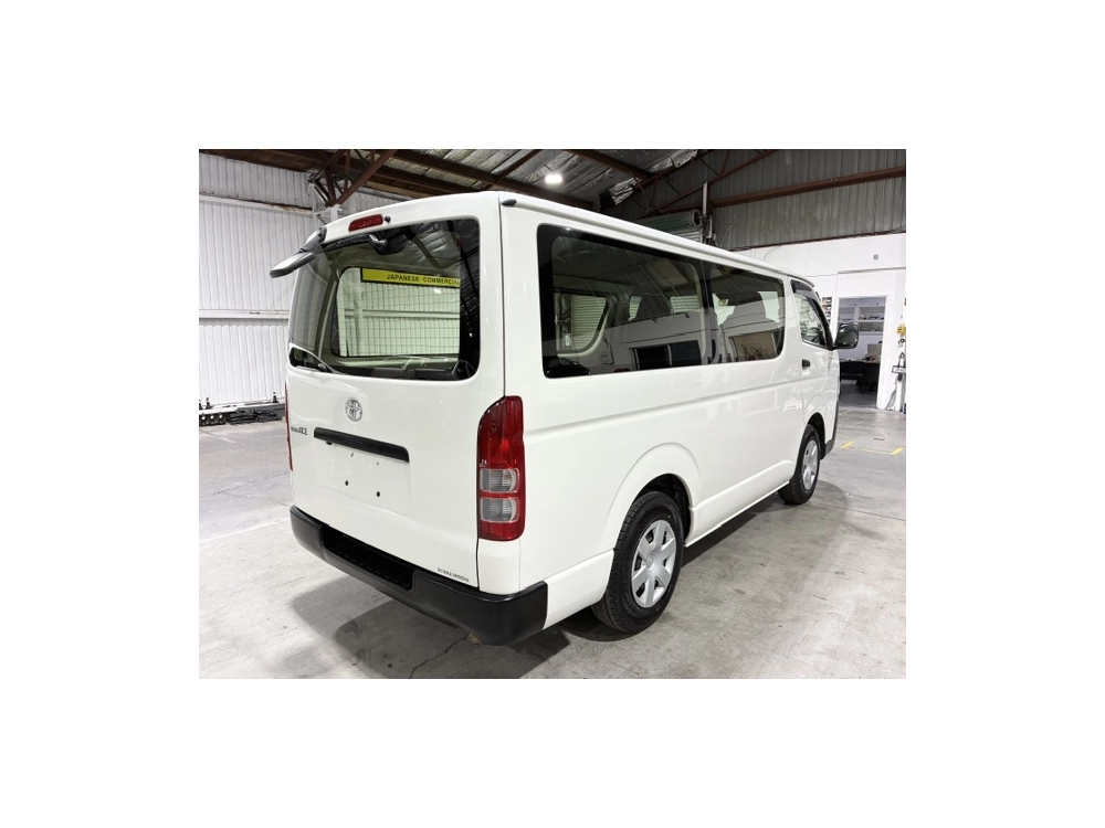2020 Toyota Hiace = DUAL AIRBAGS = 