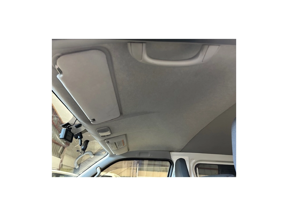 2019 Toyota Hiace Full Time 4WD / 9 Seater (Removable) *NEW YEAR SALE*