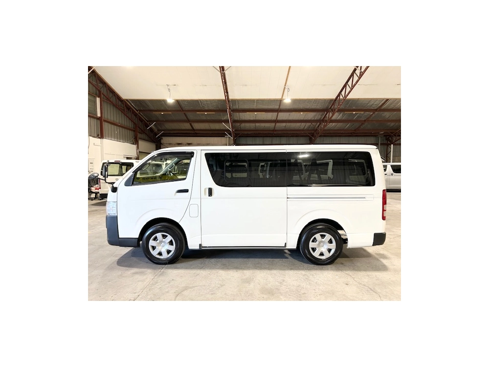 2019 Toyota Hiace Full Time 4WD / 9 Seater (Removable) *NEW YEAR SALE*