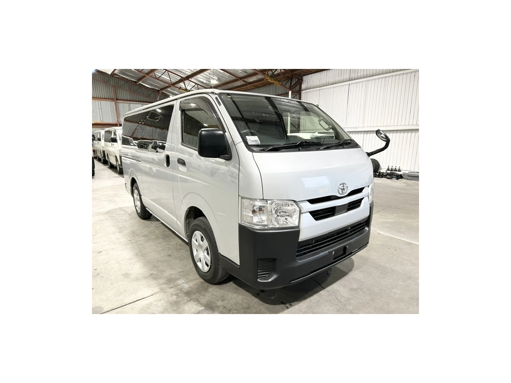 2020 Toyota Hiace =4X4= FACELIFT MODEL _ 6 SEATER $1000 DISCOUNTED for Fuel