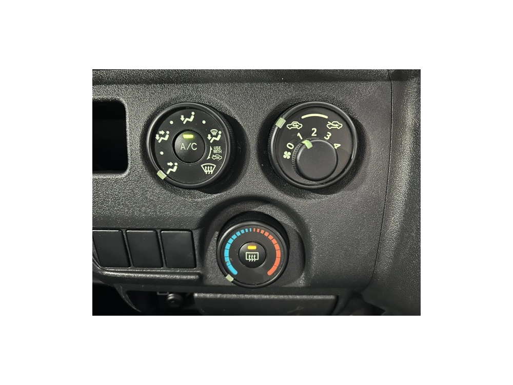 2020 Toyota Hiace =4X4= FACELIFT MODEL _ 6 SEATER $1000 DISCOUNTED for Fuel 