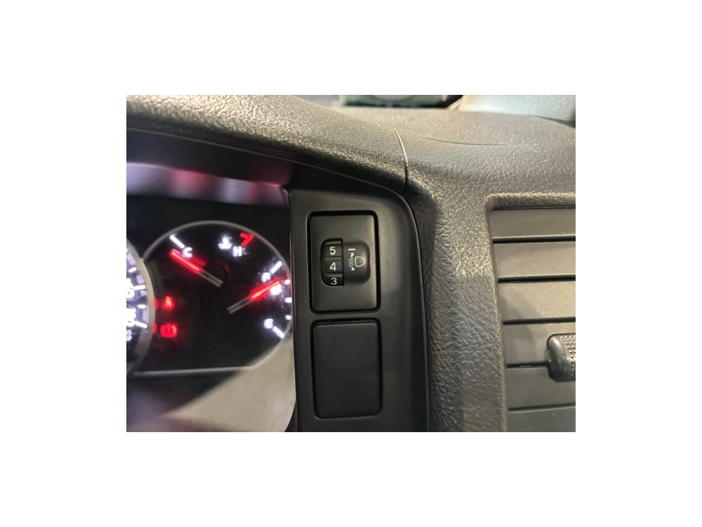 2019 Toyota Hiace =4X4= REAR AIRCON / 6 or 9 Seaters