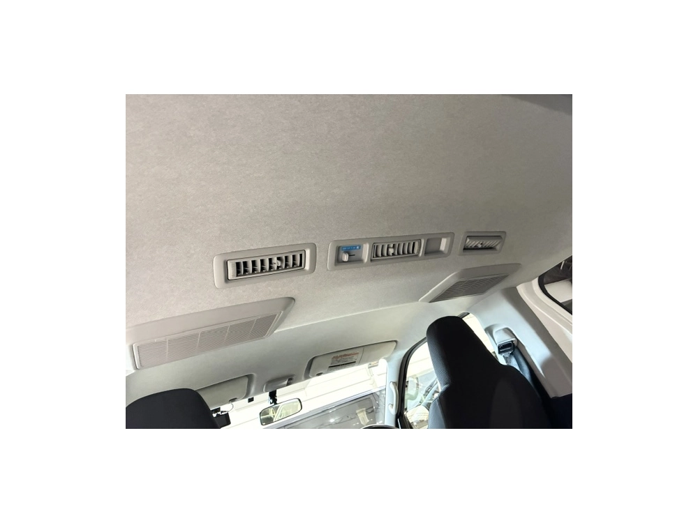 2019 Toyota Hiace =4X4= REAR AIRCON / 6 or 9 Seaters