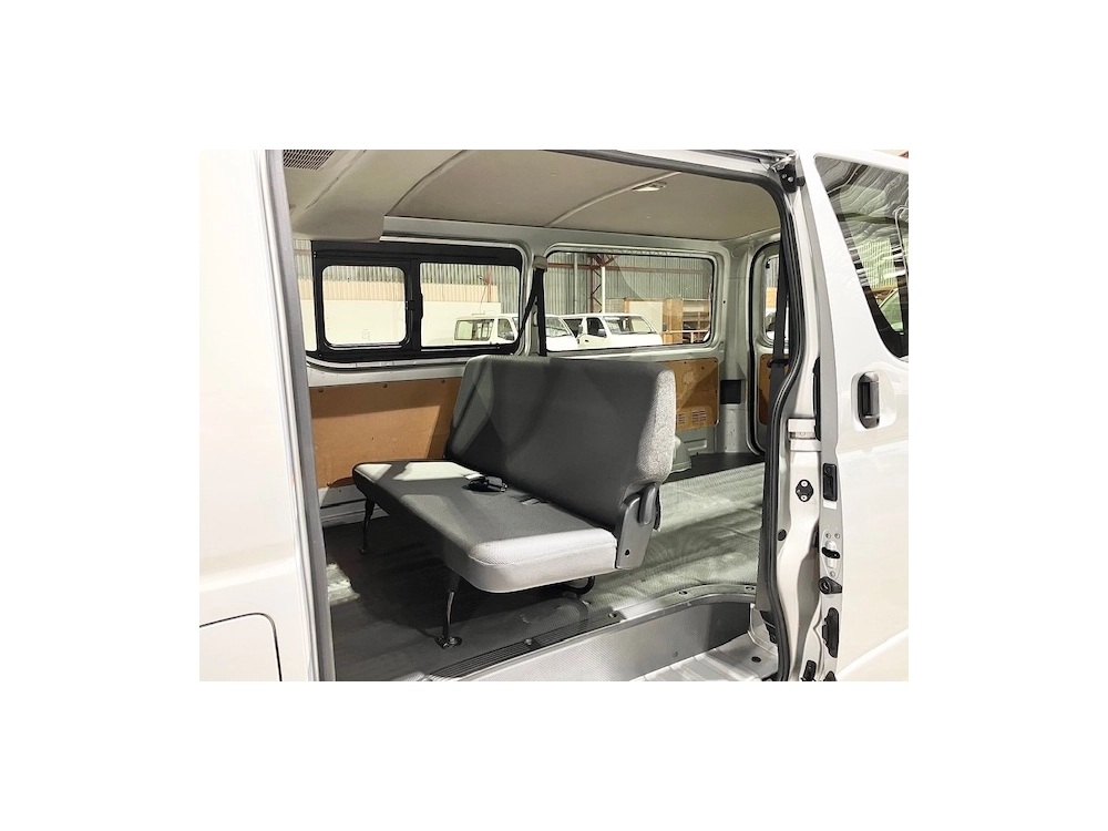 2017 Toyota Hiace DIESEL TURBO 3L 