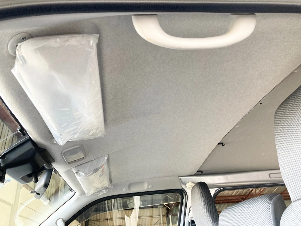 2018 Toyota Hiace 2.8L DIESEL TURBO *** BIG SALE *** WAS $34,995 _ NOW $31,595