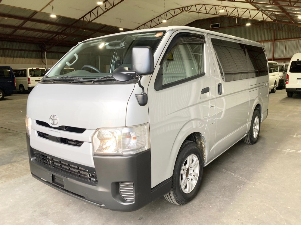 2018 Toyota Hiace 2.8L DIESEL TURBO *** BIG SALE *** WAS $34,995 _ NOW $31,595