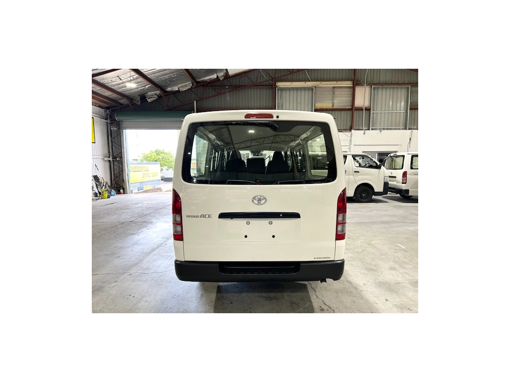 Toyota Hiace 6 Seaters ** ON HOLD **