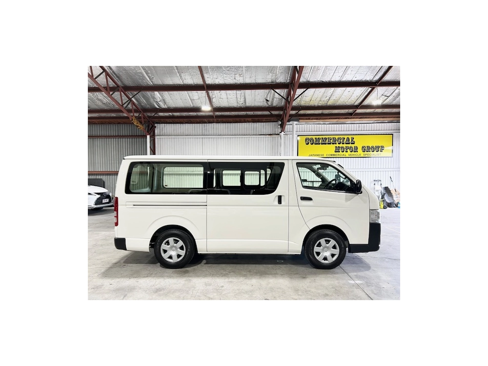 Toyota Hiace 6 Seaters ** ON HOLD **