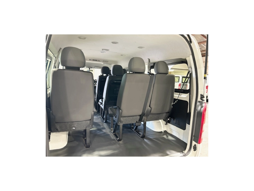 2019 Toyota Hiace *** $4500 REDUCED *** 10 SEATERS