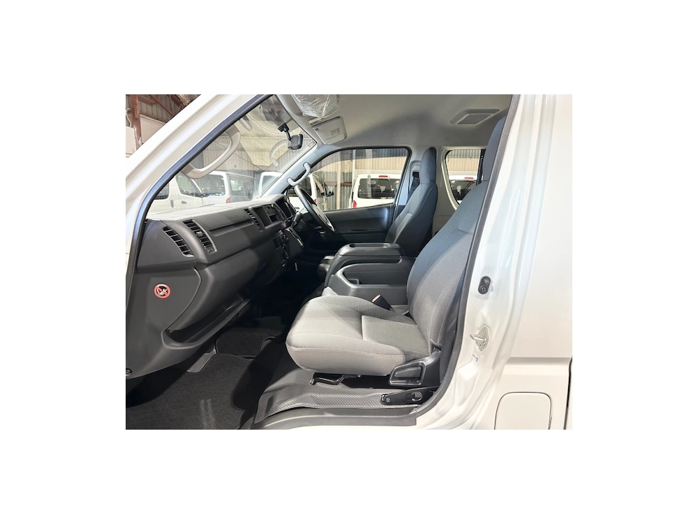2019 Toyota Hiace *** $4500 REDUCED *** 10 SEATERS