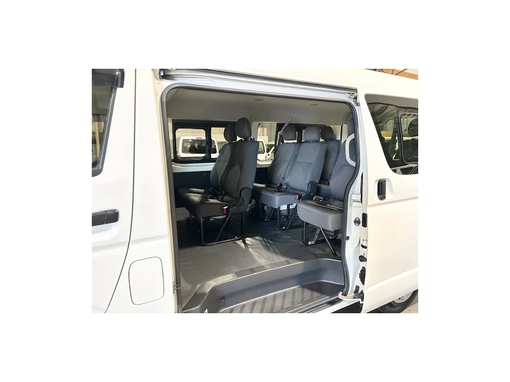2019 Toyota Hiace *** $4500 REDUCED *** 10 SEATERS