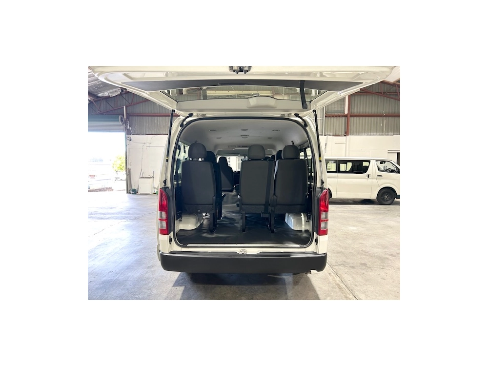 2019 Toyota Hiace *** $4500 REDUCED *** 10 SEATERS