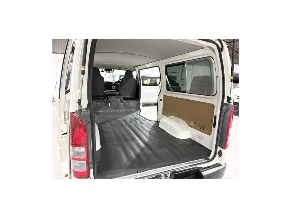 2022 Toyota Hiace =4X4= Facelift Model ** $1000 Discounted for Fuel **