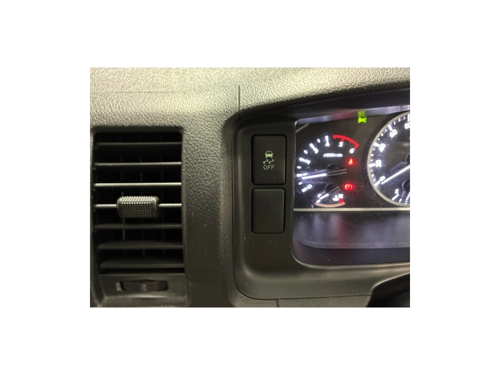 2022 Toyota Hiace =4X4= Facelift Model ** $1000 Discounted for Fuel **