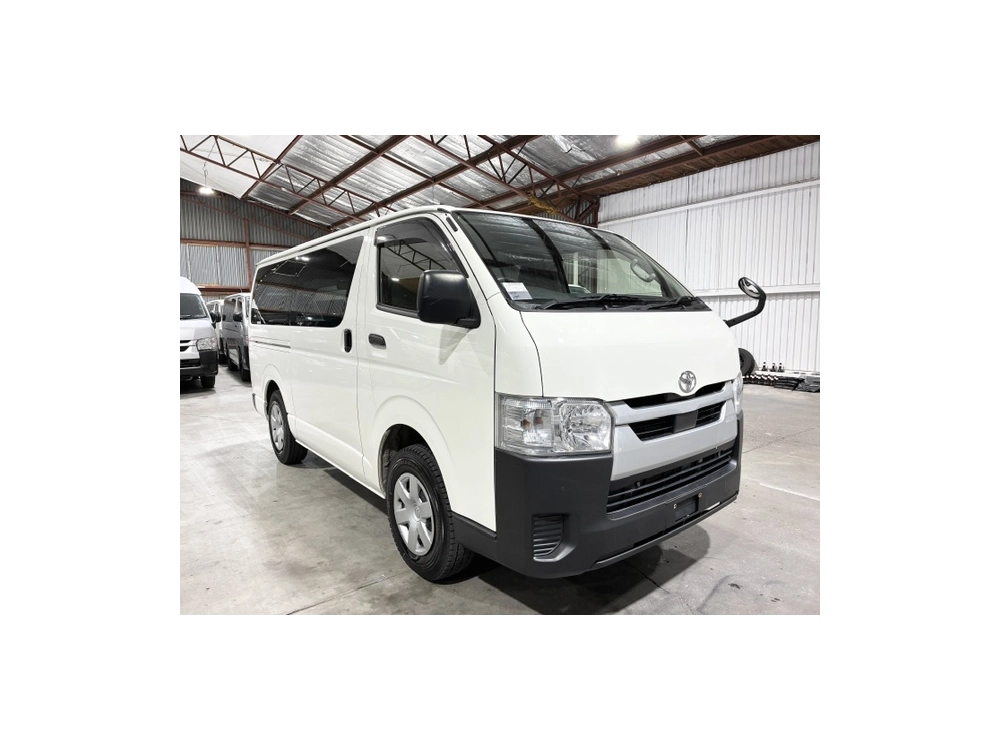 2022 Toyota Hiace =4X4= Facelift Model ** $1000 Discounted for Fuel **