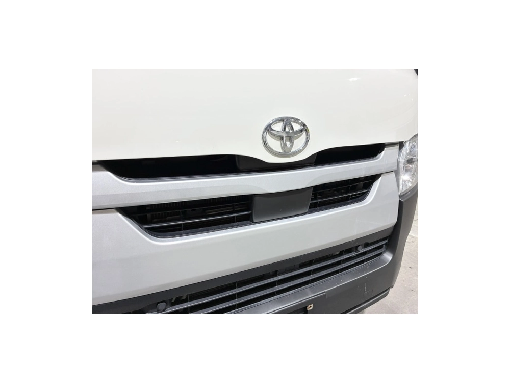 2022 Toyota Hiace =4X4= Facelift Model ** $1000 Discounted for Fuel **