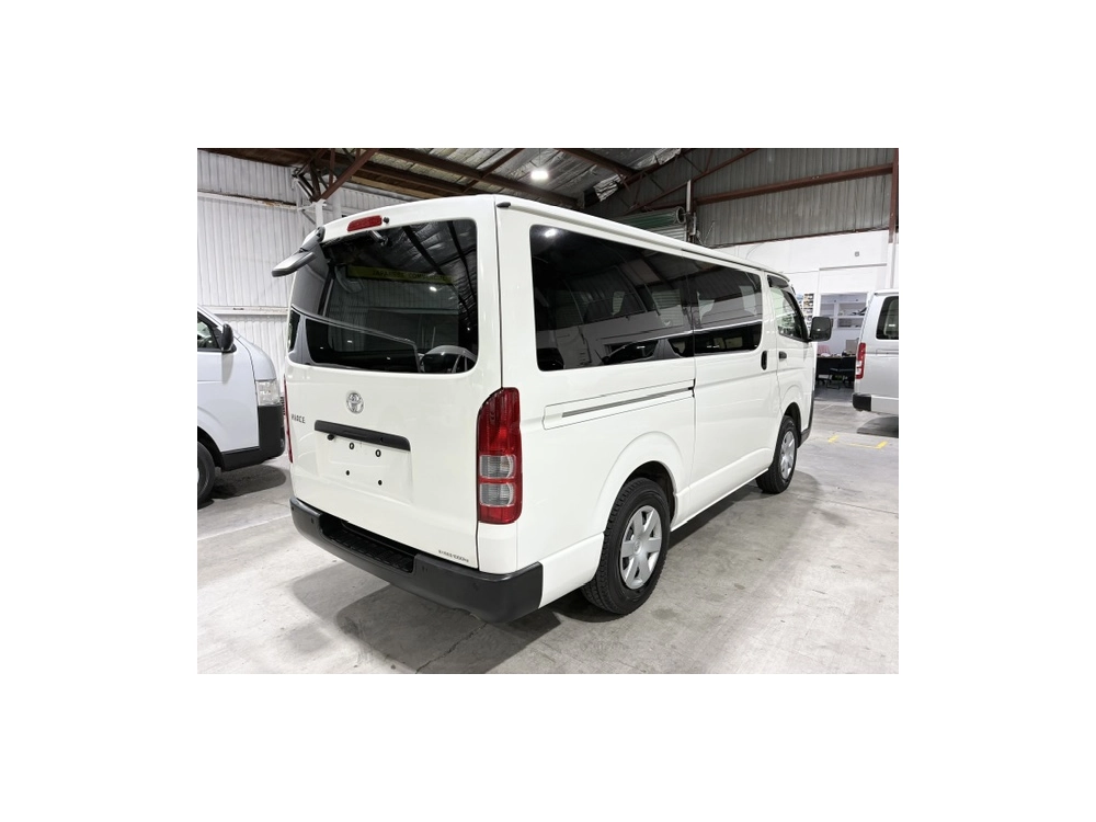 2022 Toyota Hiace =4X4= Facelift Model ** $1000 Discounted for Fuel **
