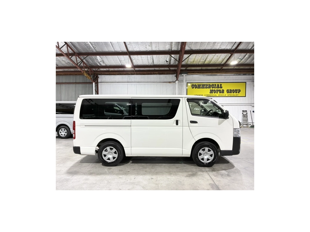 2022 Toyota Hiace =4X4= Facelift Model ** $1000 Discounted for Fuel **