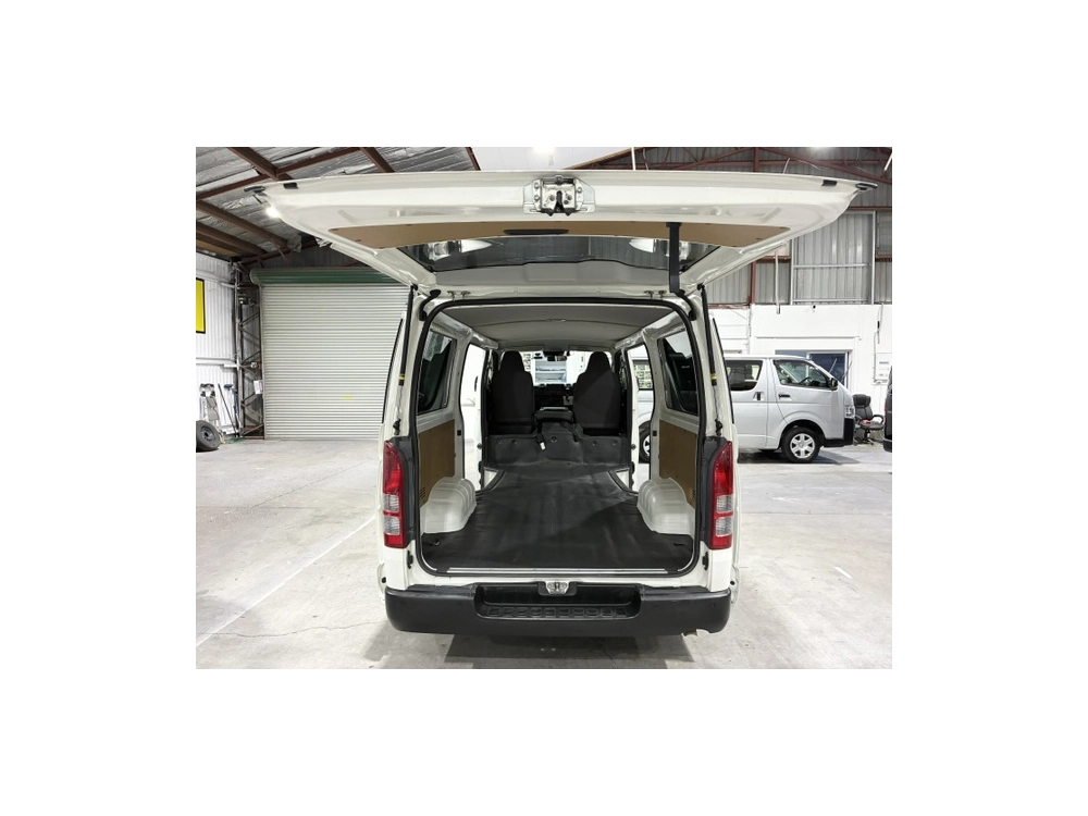 2022 Toyota Hiace =4X4= Facelift Model ** $1000 Discounted for Fuel **