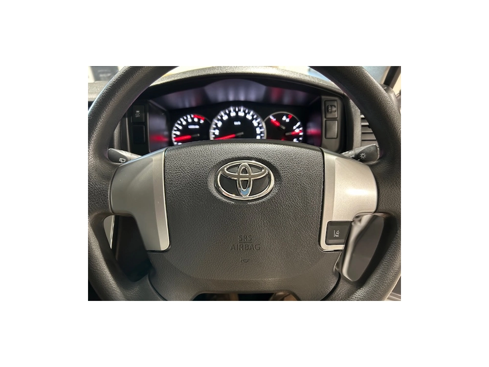2019 Toyota Hiace ** 10 SEATER ** $4500 REDUCED $$ ** MID YEAR SALE **