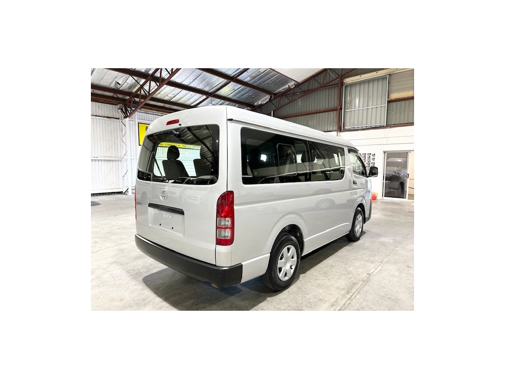 2019 Toyota Hiace ** 10 SEATER ** $4500 REDUCED $$ ** MID YEAR SALE **