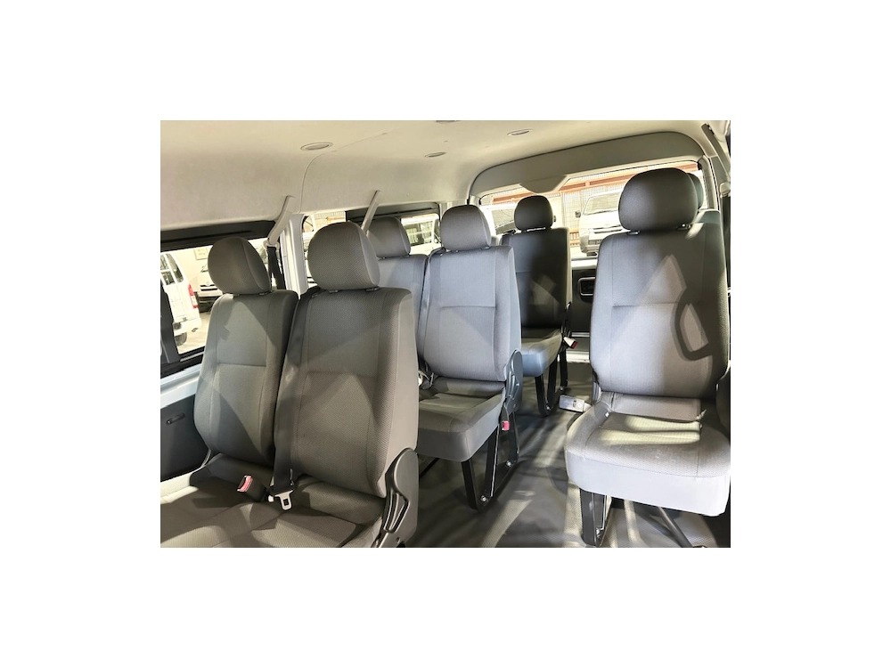 2019 Toyota Hiace ** 10 SEATER ** $4500 REDUCED $$ ** MID YEAR SALE **