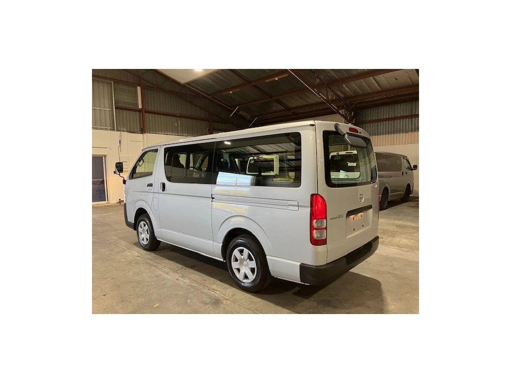 2018 Toyota Hiace 4WD DIESEL TURBO **WAS $40,995 NOW $36,995**