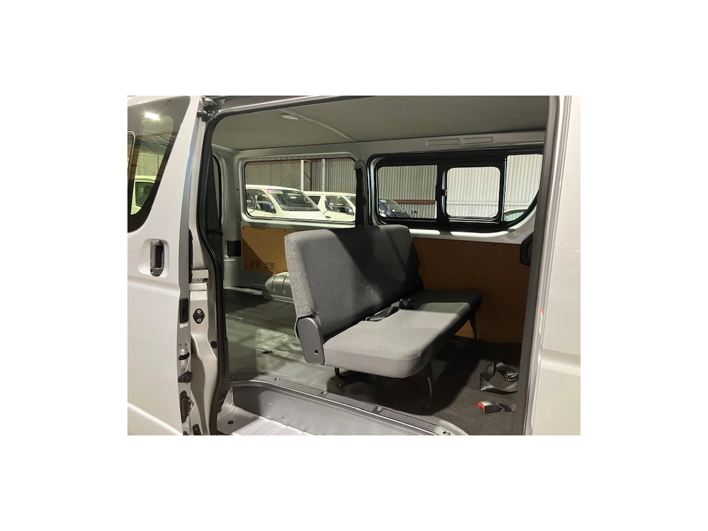 2018 Toyota Hiace 4WD DIESEL TURBO **WAS $40,995 NOW $36,995**