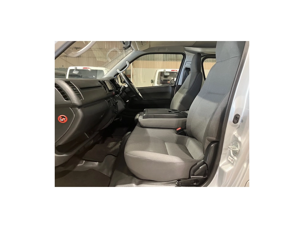 2018 Toyota Hiace 4WD DIESEL TURBO **WAS $40,995 NOW $36,995**