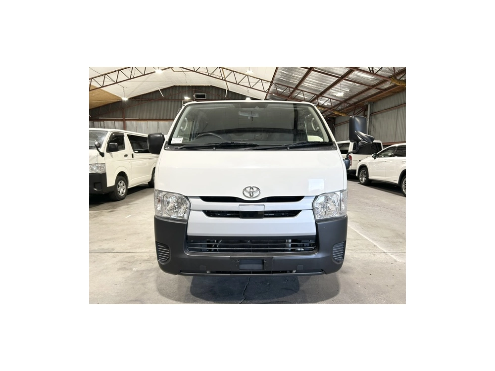 2019 Toyota Hiace = 6 SEATERS = TIMBER FLOOR !!