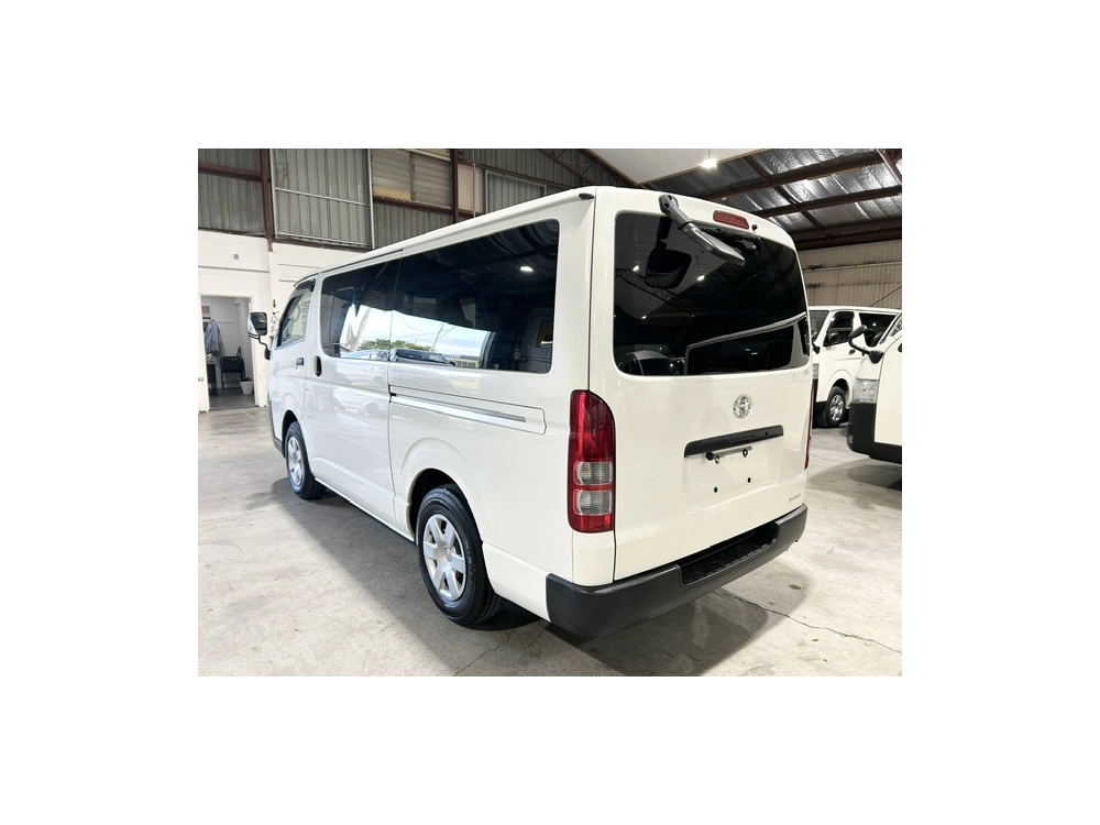 2019 Toyota Hiace = 6 SEATERS = TIMBER FLOOR !!