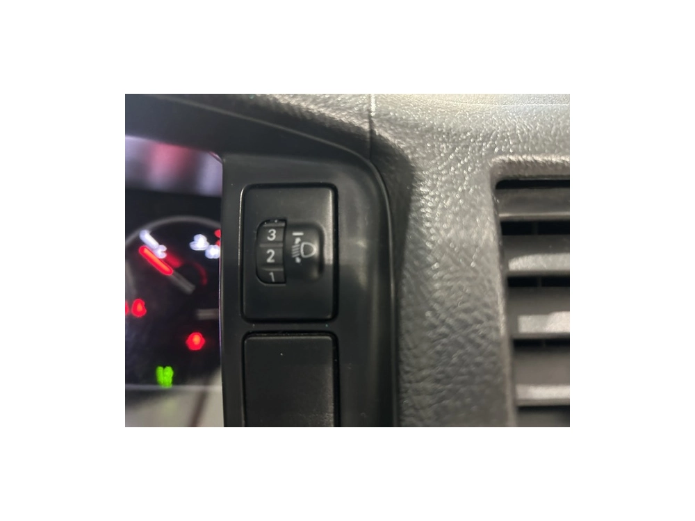 2019 Toyota Hiace = 6 SEATERS = 2 Sling Doors