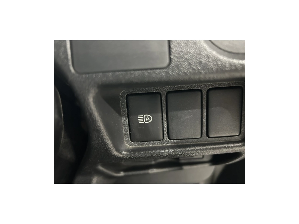 2019 Toyota Hiace = 6 SEATERS = 2 Sling Doors