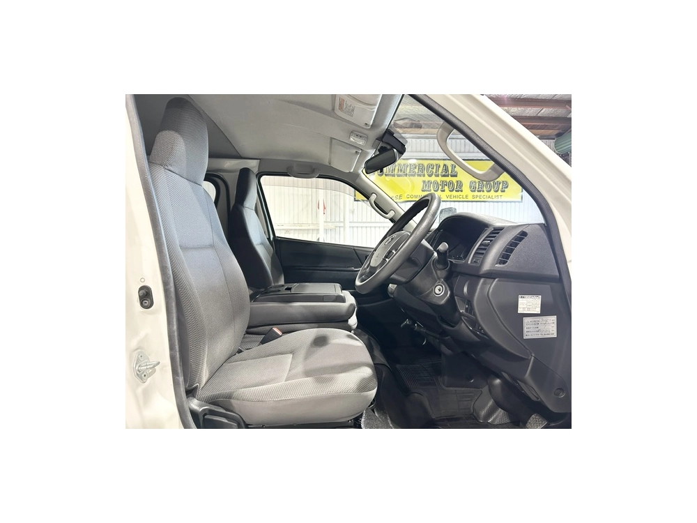 2019 Toyota Hiace = 6 SEATERS = 2 Sling Doors
