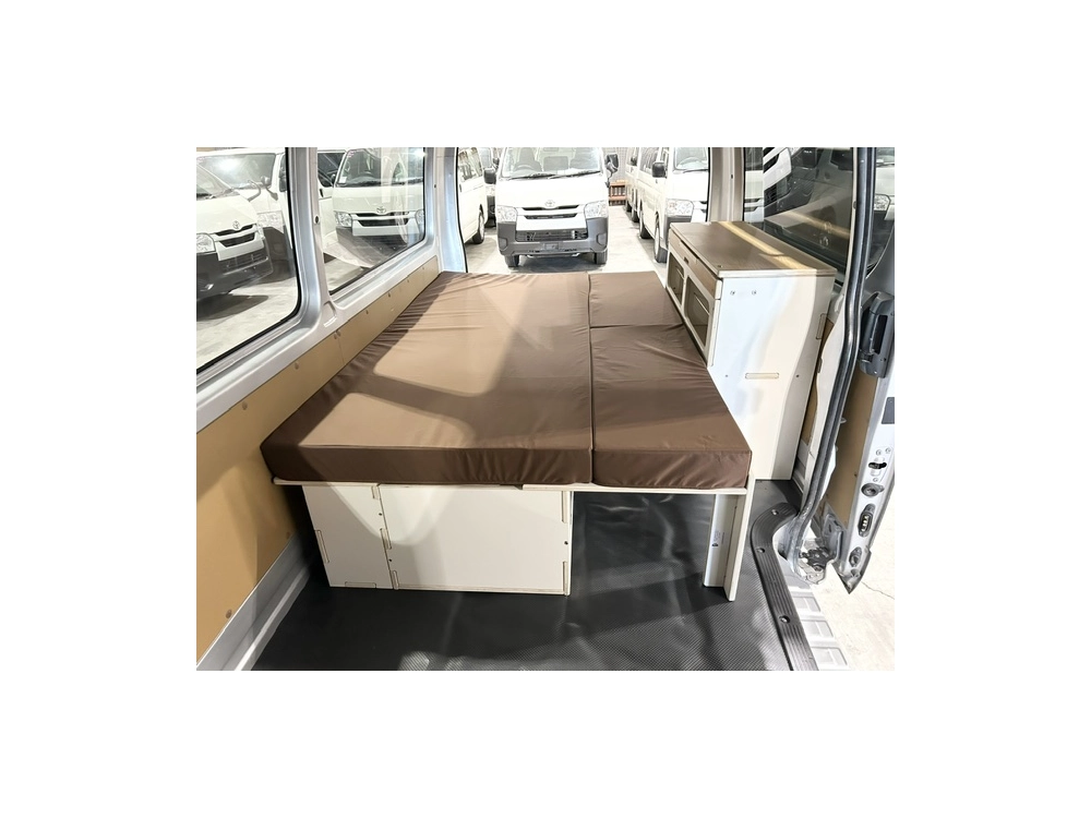2019 Toyota Hiace =4X4= 6 Seaters ** MID YEAR SUPER SALE**