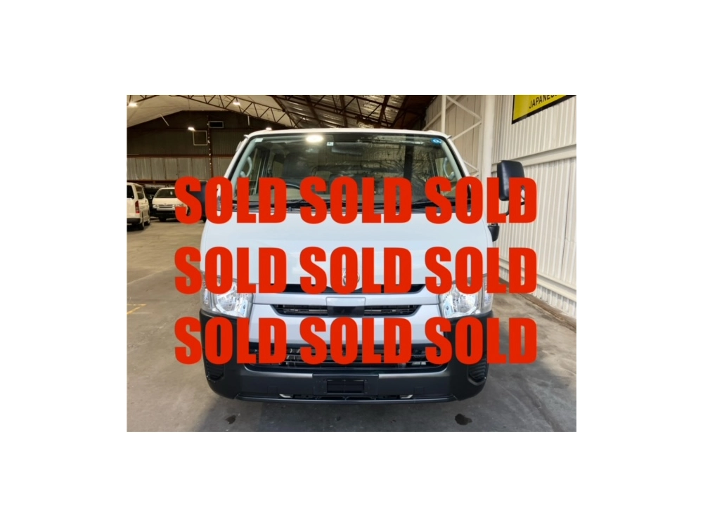 2018 Toyota Hiace 2.8L DIESEL TURBO **2 SLIDING DOORS**
