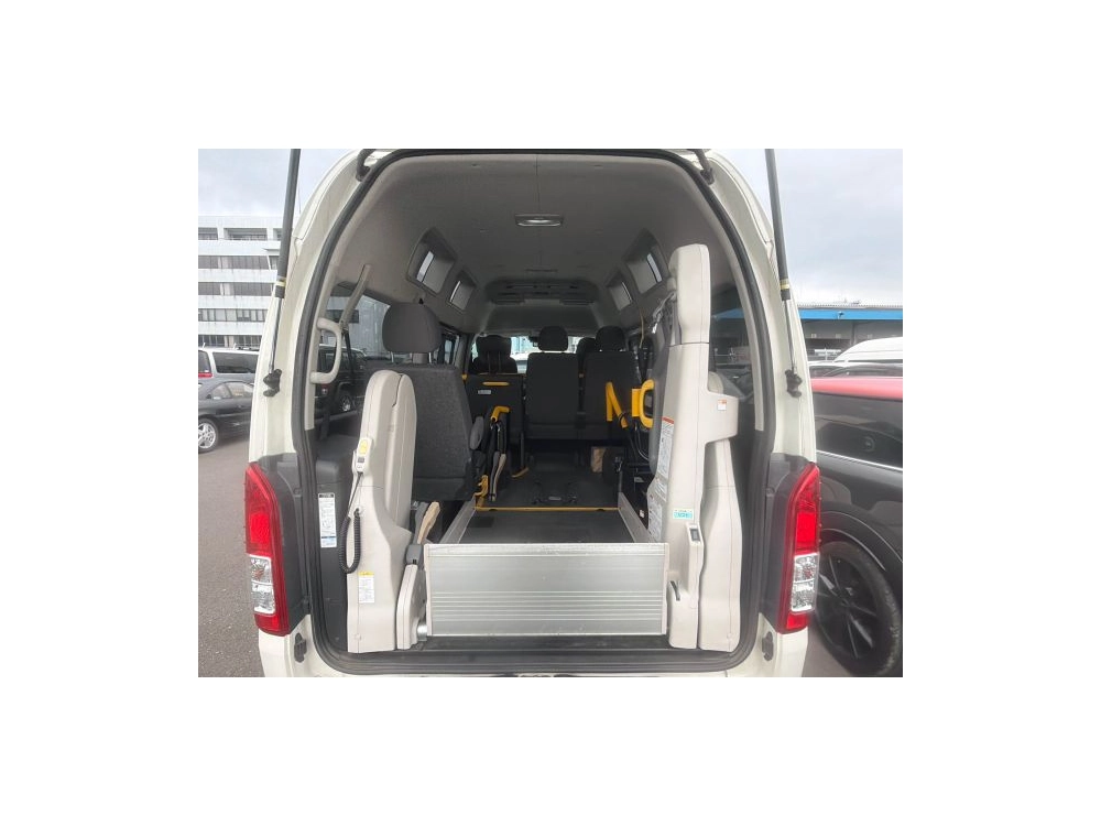 2020 Toyota Hiace 2.8L Diesel _ WELCAB 4X4 Super Low 77km