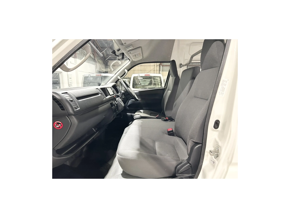 2017 Toyota Hiace SUPER LONG WHEEL BASE / GL PACKAGE / 4X4