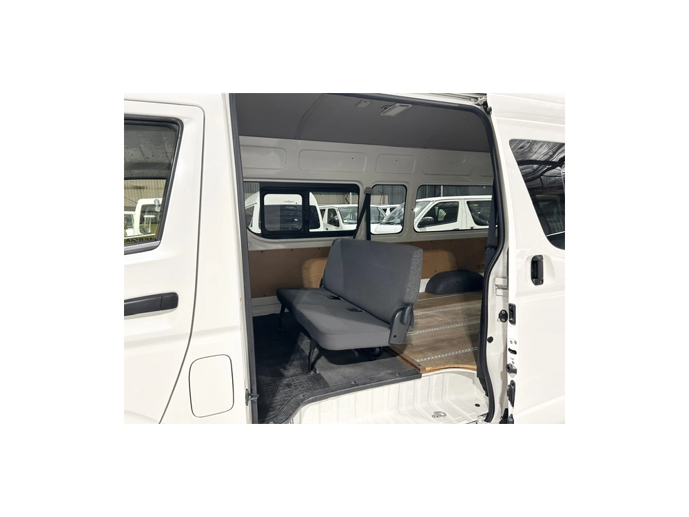 2017 Toyota Hiace SUPER LONG WHEEL BASE / GL PACKAGE / 4X4