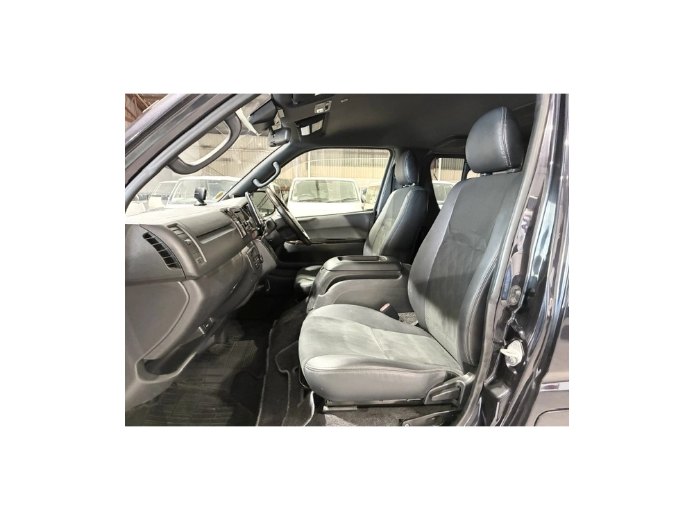 2020 Toyota Hiace **THE BEST TOP SPEC** Dark Prime SUPER GL** =4X4= 