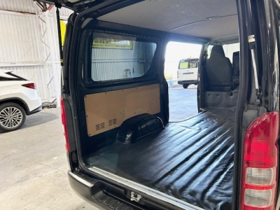 2020 Toyota Hiace === Heavy Duty ROOFRACK ===
