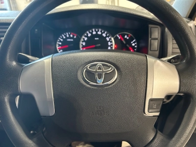 2020 Toyota Hiace === Heavy Duty ROOFRACK ===