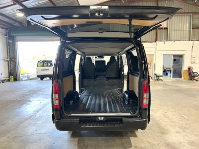 2020 Toyota Hiace === Heavy Duty ROOFRACK ===